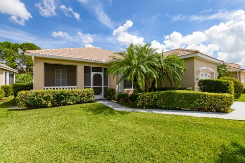 840 NW Sorrento Ln, Port Saint Lucie, FL 34986