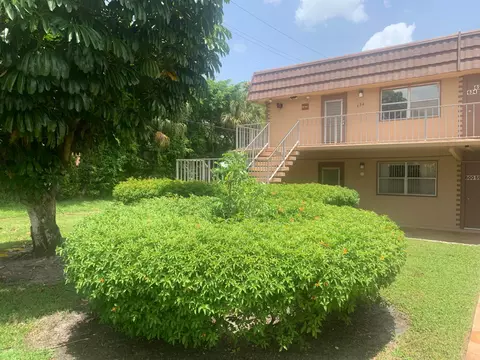 484 Saxony K, Delray Beach, FL 33446