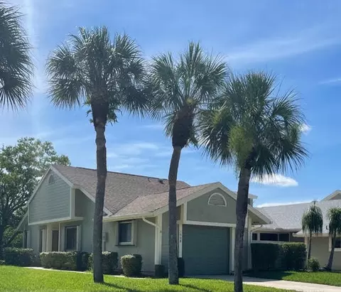 1538 SE Crayrich Ct, Port Saint Lucie, FL 34952