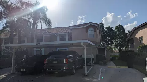 9745 Shadybrook #202, Boynton Beach, FL 33437