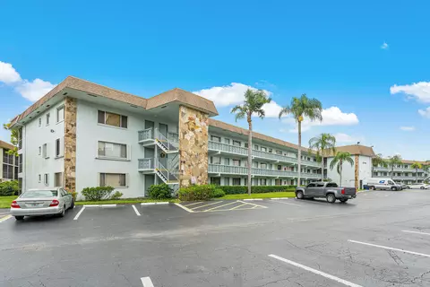 2000 Springdale Blvd #309, Palm Springs, FL 33461