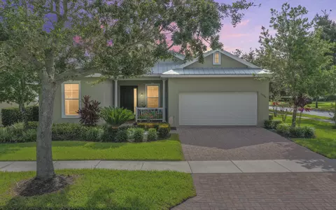 10740 SW Waterway Ln, Port Saint Lucie, FL 34987