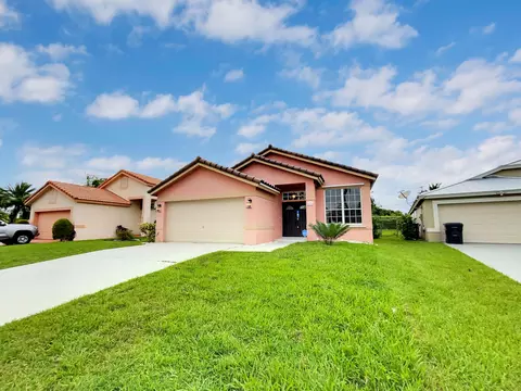 614 Lake Wellington Dr, Wellington, FL 33414