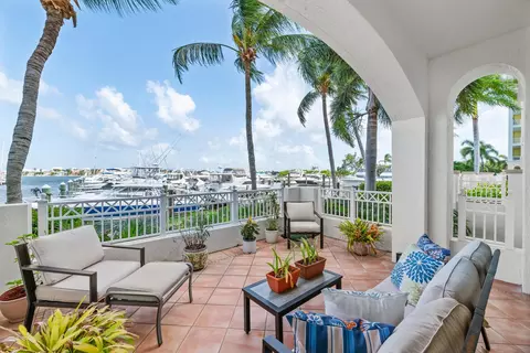 806 E Windward Way #102, Lantana, FL 33462