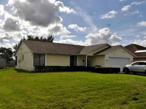 1444 SW Dimperio Ave, Port Saint Lucie, FL 34953