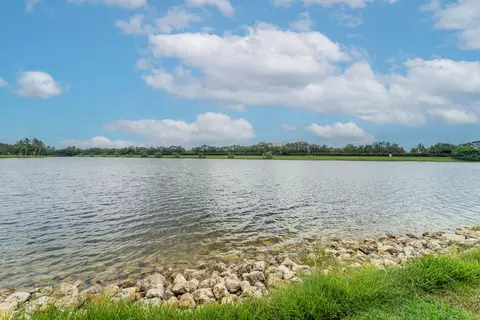 2224 Blue Springs Rd, West Palm Beach, FL 33411