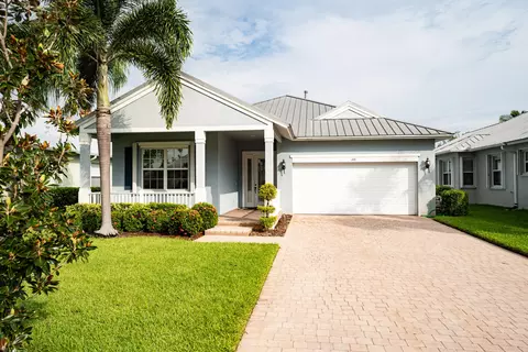 148 NW Willow Grove Ave, Port Saint Lucie, FL 34986