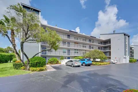 6675 S Oriole Blvd #206, Delray Beach, FL 33446