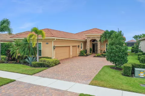 17021 SW Sapri Way, Port Saint Lucie, FL 34986