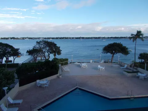 5600 N Flagler Dr #308, West Palm Beach, FL 33407