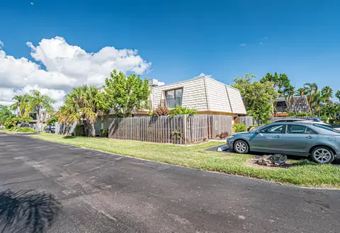 1170 6th Ave #18A, Vero Beach, FL 32960