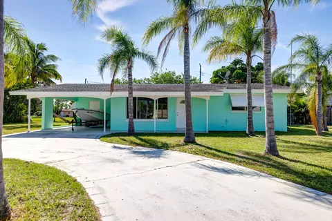 210 Beach Ave, Port Saint Lucie, FL 34952