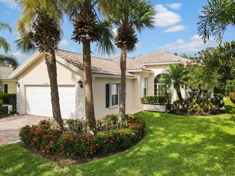 8814 SE Retreat Dr, Hobe Sound, FL 33455