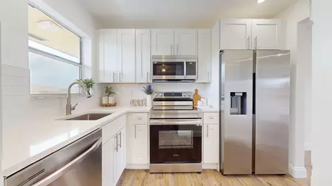 8951 Sunrise Lakes Blvd #304, Sunrise, FL 33322