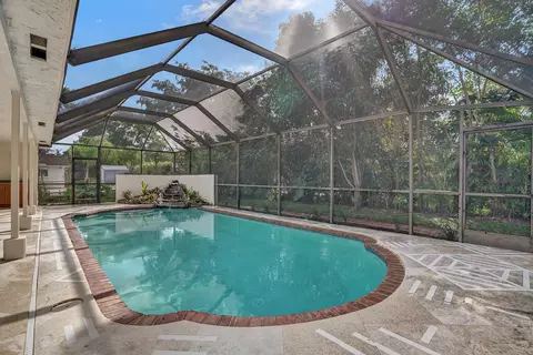 115 NW 100th Ter, Coral Springs, FL 33071
