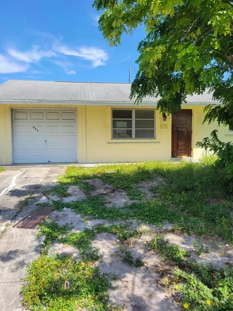 926 S 12th Ct S, Lake Worth Beach, FL 33460
