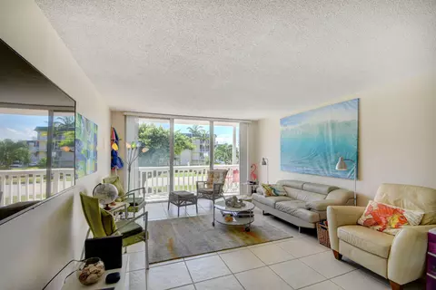 3570 S Ocean Blvd #211, South Palm Beach, FL 33480
