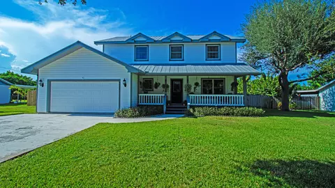 7995 SE Palm St, Hobe Sound, FL 33455