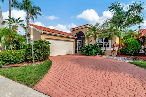 8051 Nadmar Ave, Boca Raton, FL 33434