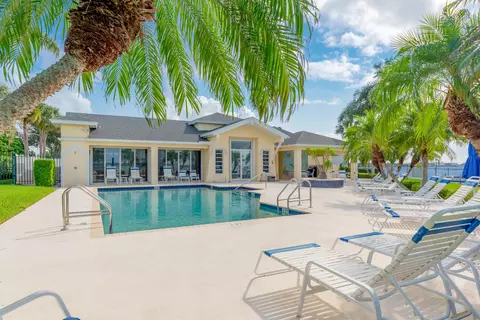 4049 NE Moon River Cir, Jensen Beach, FL 34957