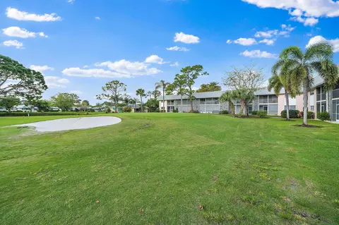18081 SE Country Club Dr #104, Jupiter, FL 33469