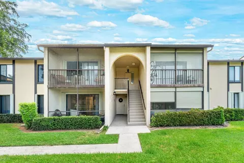 813 Sky Pine Way #H1, Greenacres, FL 33415