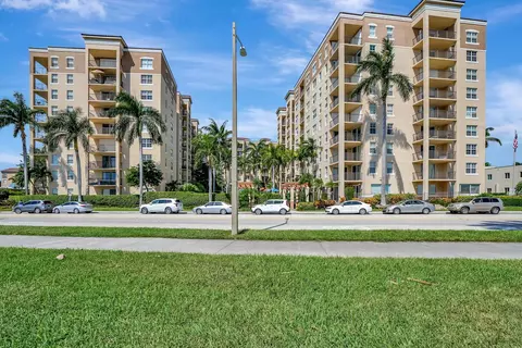 1801 N Flagler Dr #427, West Palm Beach, FL 33407