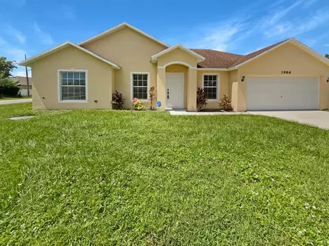 1986 SW Cranberry St, Port Saint Lucie, FL 34953