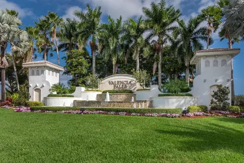 13733 Plaza Mayor, Delray Beach, FL 33446