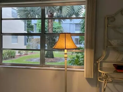 872 Flanders S, Delray Beach, FL 33484