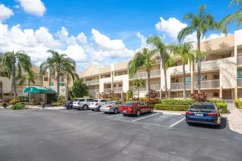 7383 Granville Dr #314, Tamarac, FL 33321