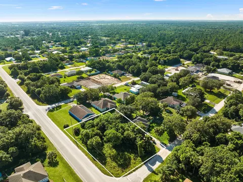7886 105th Ct, Vero Beach, FL 32967
