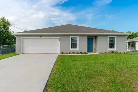 565 SW Fields Ave, Port Saint Lucie, FL 34953