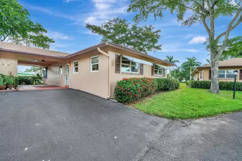 706 Whippoorwill Ln, Delray Beach, FL 33445