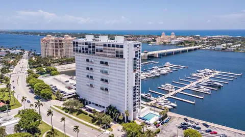 400 N Flagler Dr #706, West Palm Beach, FL 33401
