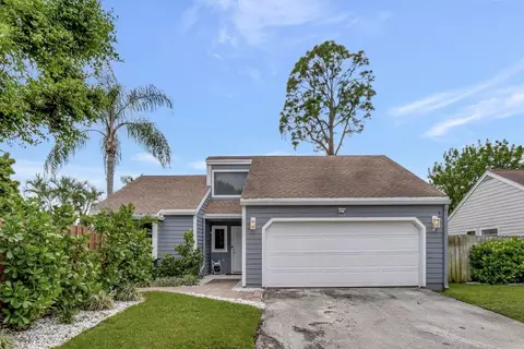 461 Park Forest Way, Wellington, FL 33414