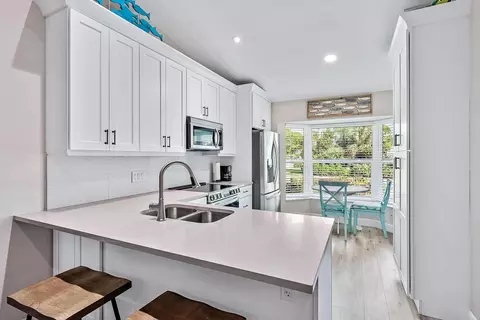 8057 SE Bristlecone Pl, Hobe Sound, FL 33455