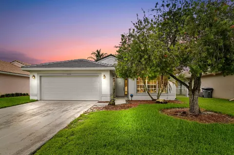 7226 Michigan Isle Rd, Lake Worth, FL 33467