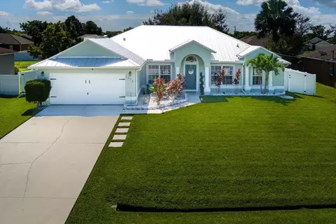 1078 SW Estaugh Ave, Port Saint Lucie, FL 34953