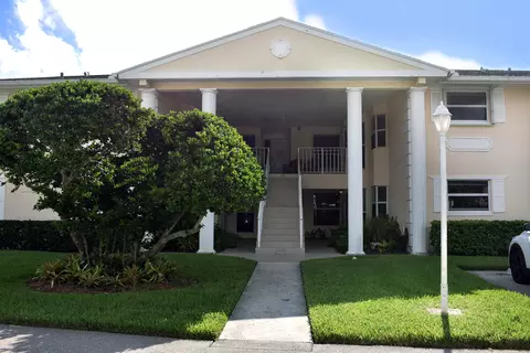 500 Grove Isle Cir #103, Vero Beach, FL 32962