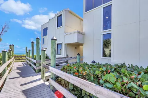 2051 NE Ocean Blvd #25, Stuart, FL 34996
