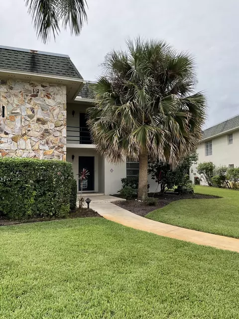 1900 S Kanner Hwy #1-108, Stuart, FL 34994