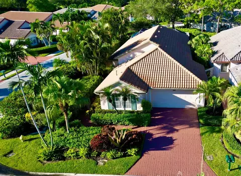 944 Augusta Pointe Dr, Palm Beach Gardens, FL 33418