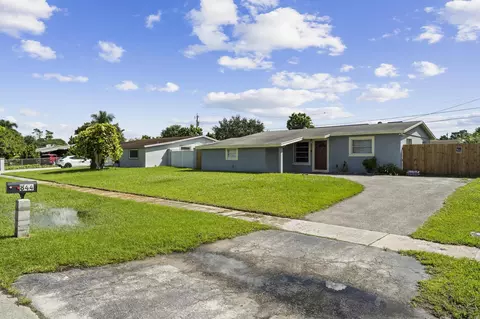 844 Jamaican Dr, West Palm Beach, FL 33415