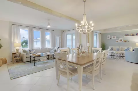941 Bay Colony Dr S, Juno Beach, FL 33408