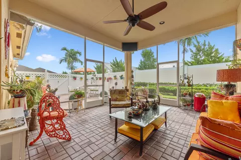 10388 SW Westlawn Blvd, Port Saint Lucie, FL 34987