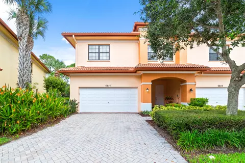 6641 SE Woodmill Pond Ln, Stuart, FL 34997