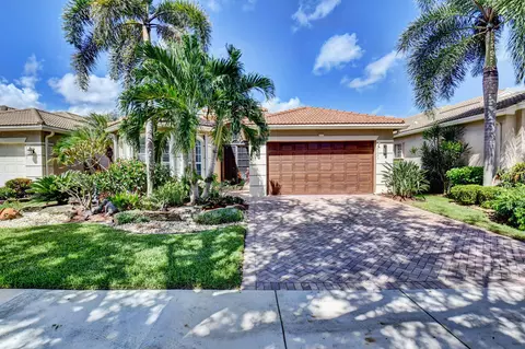 6753 Watertown Dr, Boynton Beach, FL 33437