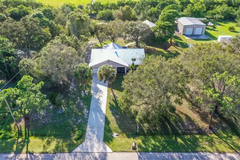 1665 Cody Ln, Fort Pierce, FL 34945
