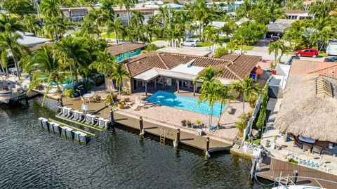 2324 SE 9 St, Pompano Beach, FL 33062